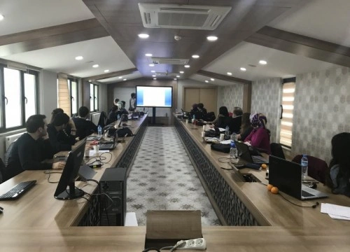 işletmelerde ekip liderliği